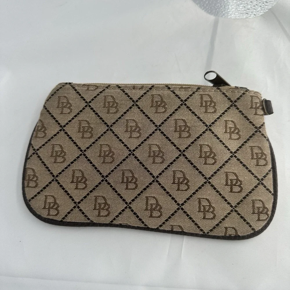 Dooney & Bourke Wristlet Wallet Gretta Monogram Logo Leather Zip Around Purse